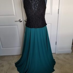 Full Christmas Green Maxi Skirt